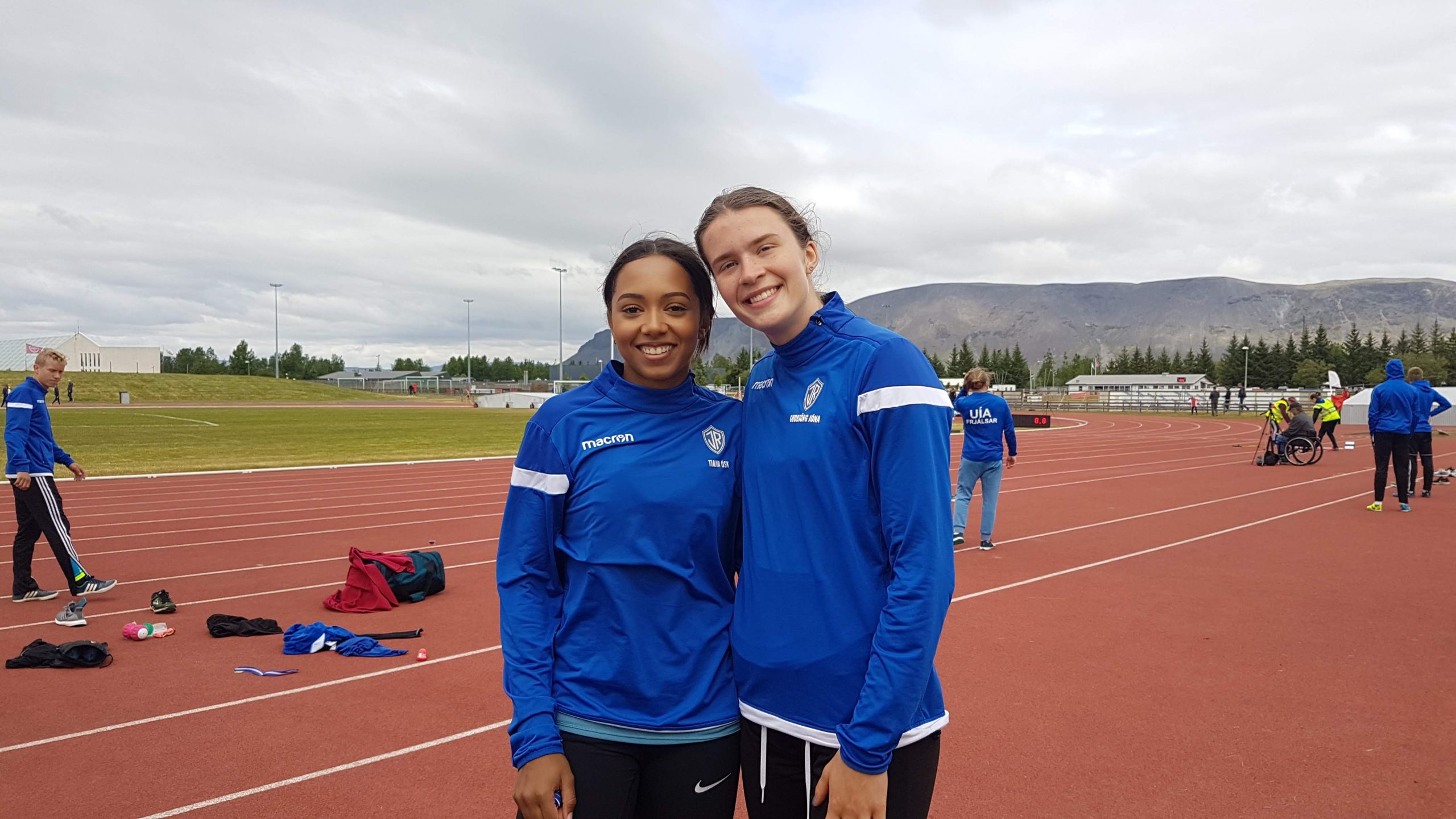 Tiana Ósk Whitworth og Guðbjörg Jóna Bjarnadóttir á MÍ 15-22 ára á Selfossi 16.6.2019